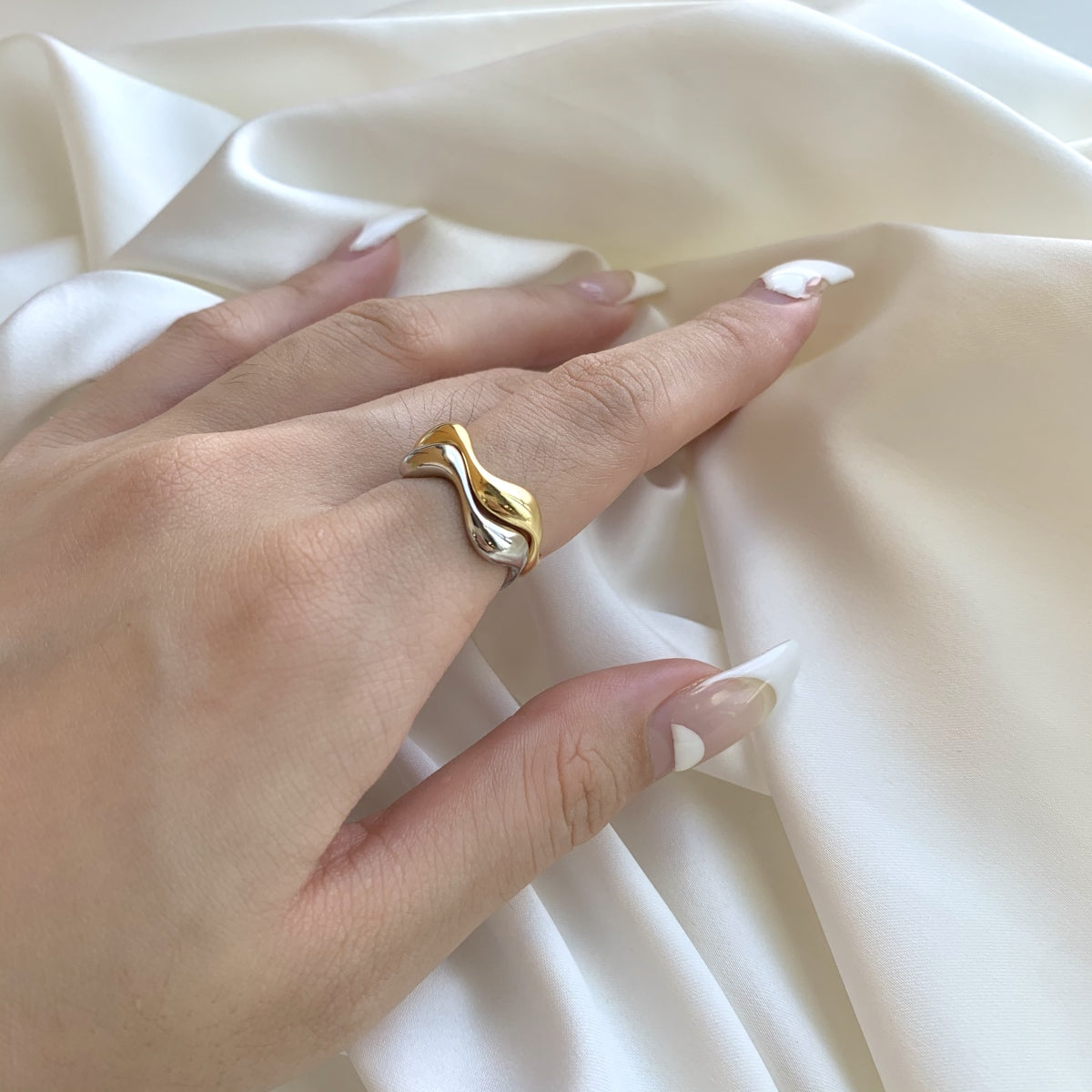 Silver Minimalist Ripple Ring
