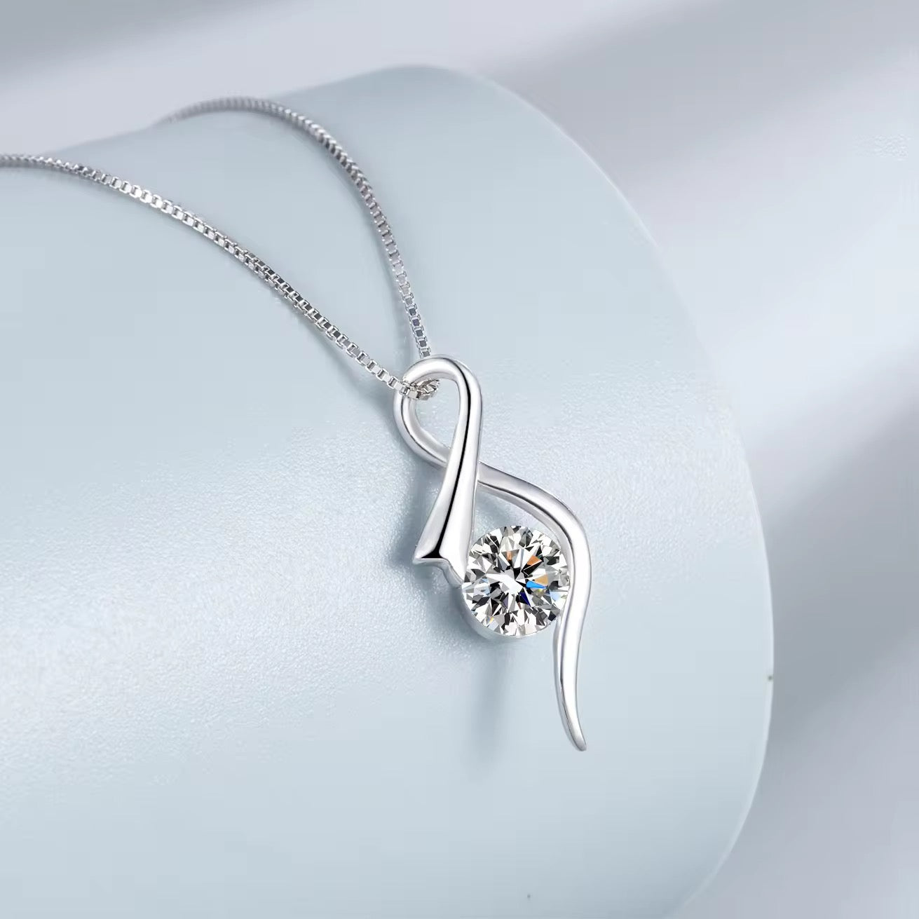 Silver Lumina Drop Pendant with Box Chain